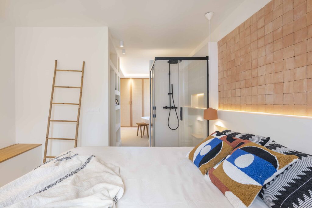 Reforma Integral de Vivienda de Estilo Mediterráneo en Málaga